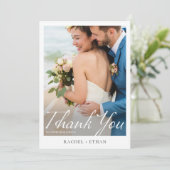 Carte De Remerciements Élégant Mariage photo moderne de script blanc (Debout devant)