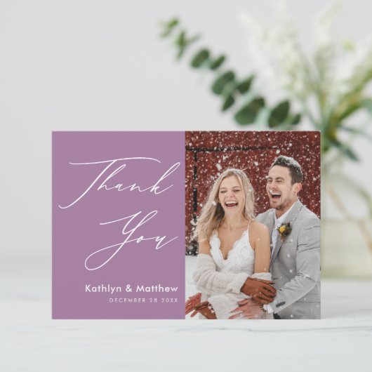 Carte De Remerciements Elegant Mauve Élégant Script Mariage photo moderne (Debout devant)