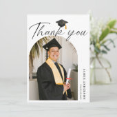 Carte De Remerciements Elegant Modern Script Arch Photo Graduation  (Debout devant)