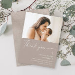 Carte De Remerciements Élégant moderne Script photo Baptême<br><div class="desc">Script Garçons Design Élégant Photo Carte de remerciements Baptême. Cliquez sur le bouton Personnaliser pour customiser cette conception avec vos détails. Pour modifier les couleurs et les polices,  choisissez de modifier cette conception pour ouvrir d'autres options de personnalisation.</div>