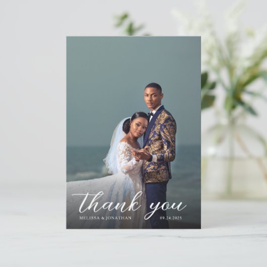 Carte De Remerciements Élégant moderne superposition Script 2 Mariage pho (Debout devant)