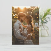 Carte De Remerciements Élégant script de calligraphie Mariage photo (Debout devant)