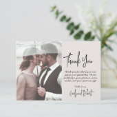 Carte De Remerciements Élégant script moderne Mariage photo beige (Debout devant)