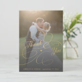 Carte De Remerciements Élégant script or 2 photos mariage (Debout devant)