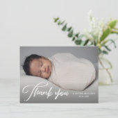 Carte De Remerciements Élégant Script Simple Baby Photo (Debout devant)