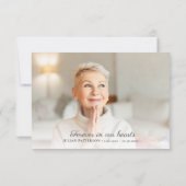 Carte De Remerciements Élégant Script Simple Cross Custom Funeral Photo (Dos)