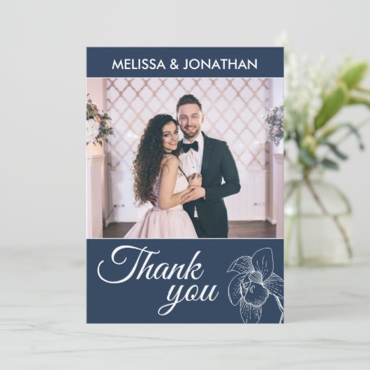 Carte De Remerciements Elégante orchidées florale moderne bleu photo mari (Debout devant)