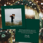 Carte De Remerciements Emerald Green Love & Thanks Photo & Note Mariage<br><div class="desc">Cette simple carte de remerciement mariage présente un design minimaliste avec votre photo sur un arrière - plan vert émeraude. La légende justifiée gauche sur le devant indique Love & Thanks, avec vos noms juste justifiés ci-dessous donnant à la carte un look moderne et symétrique. Le verso peut contenir un...</div>