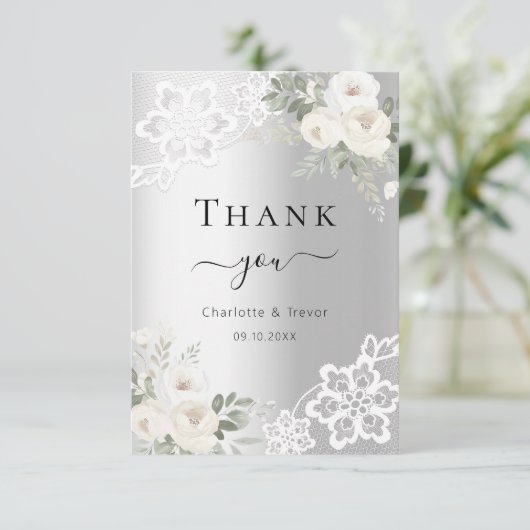 Carte de remerciements en dentelle blanche argenté (Debout devant)