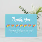 Carte De Remerciements Fête d'anniversaire arc-en-ciel pour enfants (Debout devant)