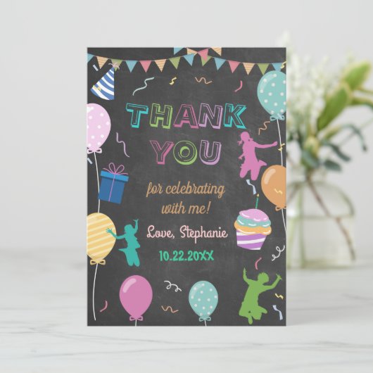 Carte De Remerciements Fête d'anniversaire de saut sur trampoline pour en (Debout devant)