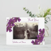 Carte De Remerciements Fleurs violettes chic photo Mariage (Debout devant)