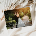 Carte De Remerciements Forever remercient tendance belle photo mariage<br><div class="desc">Une belle image des nouveaux mariés avec un texte tendance. L'image de la mariée et du marié,  la couleur du dos et le texte peuvent être personnalisés. Ajoutez un message de remerciement personnel et vous pouvez télécharger votre propre photo.</div>