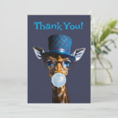 Carte De Remerciements Girafe en lunettes, cravate arc, chapeau bleu gomm (Debout devant)