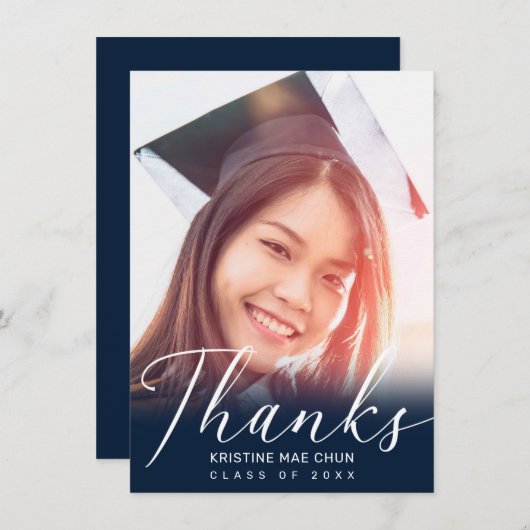 Carte De Remerciements Graduation moderne blanc Script photo bleu (Devant / Derrière)