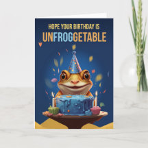 Grenouille et savoureux gâteau d'anniversaire avec