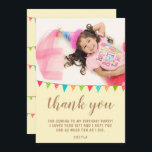 Carte De Remerciements Jote Fun Bunting Drapeau Kid BIrthday Photo<br><div class="desc">Joli carte de remerciements photo d'anniversaire du drapeau à flots pour votre fête d'anniversaire de fille ou garçon. Merci à votre invité d'être venu à la fête d'anniversaire de votre enfant! Le design a coloré drapeaux de fête d'anniversaire en vert, bleu et rouge sur un arrière - plan jaune vif...</div>