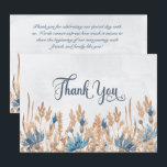 Carte De Remerciements Mariage de champs de Cornflowers bleus et blé<br><div class="desc">Des fleurs de maïs bleu doux fleurissant dans un champ brun brun teinté doux rendent ce Carte de remerciements mariage simple unique. On ressent presque la douce brise qui déplace les herbes. Simple, mais élégant, les tons terre et bleu doux sont la combinaison parfaite. Le dos de la carte porte...</div>