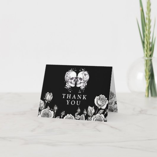 Carte De Remerciements Mariage de crânes floraux gothiques noirs et blanc (Devant)