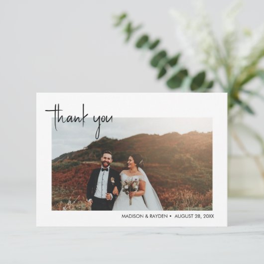 Carte De Remerciements Mariage de script photo simple (Debout devant)
