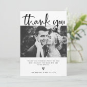 Carte De Remerciements Mariage| Elégant noir et blanc avec photos (Debout devant)