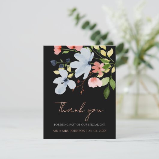 Carte De Remerciements Mariage floral noir et rose simple Boho (Debout devant)