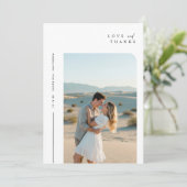 Carte De Remerciements Mariage photo moderne à script simple (Debout devant)