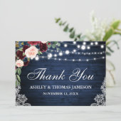 Carte De Remerciements Mariage rustique en bois bleu burgundy floral (Debout devant)