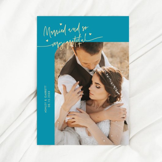 Carte De Remerciements Married and Grateful Wedding Photo Aqua Blue