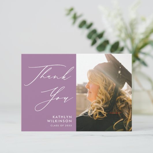 Carte De Remerciements Mauve Purple Élégant Script Photo Graduation (Debout devant)