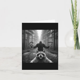 Carte De Remerciements Mème de selfie de raton laveur drôle avec Bigfoot