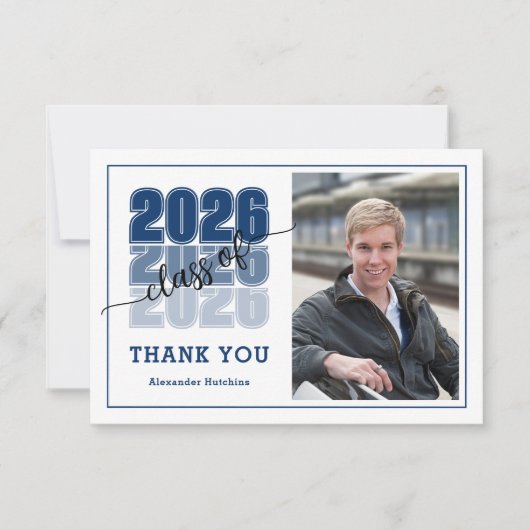 Carte De Remerciements Modern Bold Class 2026 Navy Blue Graduation (Devant)