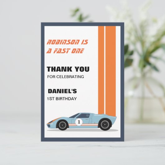Carte De Remerciements Modern Fast One Race Car Boy 1er anniversaire (Debout devant)