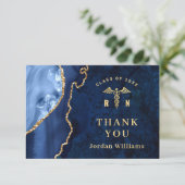 Carte De Remerciements Moderne Golden Blue Marble Agate RN Graduation (Debout devant)