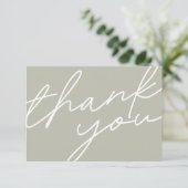 Carte De Remerciements Moderne Lumière Sage Vert Calligraphie Script Mari (Debout devant)