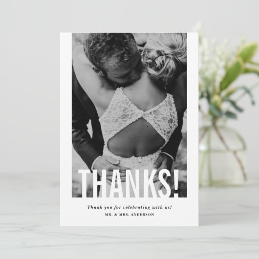 Carte De Remerciements Moderne photo de mariage verticale avec superposit (Debout devant)