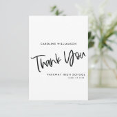 Carte De Remerciements Noir & Blanc tendance élégante Graduation de scrip (Debout devant)