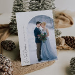 Carte De Remerciements Notre premier mariage de Noël<br><div class="desc">Premier noël,  design photo moderne sur mesure avec une photo et arche design. Vous pouvez télécharger votre propre image et modifier. Le texte et les couleurs peuvent être personnalisés.</div>