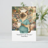 Carte De Remerciements Nurse boit du café devant le fleuriste shop (Debout devant)