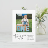 Carte De Remerciements Photo Anniversaire Enfants  (Debout devant)