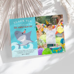 Carte De Remerciements Photo de fête d'anniversaire Sharktastic Shark<br><div class="desc">Carte de remerciement à thème de requin amusant pour l'anniversaire d'un garçon. Il y a un requin mignon portant un chapeau de fête rayé rouge et blanc qui saute hors de l'eau. Au-dessus du requin, il est écrit "Merci de rendre ma journée Sharktastic". Personnalisez cette carte modèle en changeant le...</div>