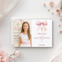 Photo de fille avec un nœud rose Première communio