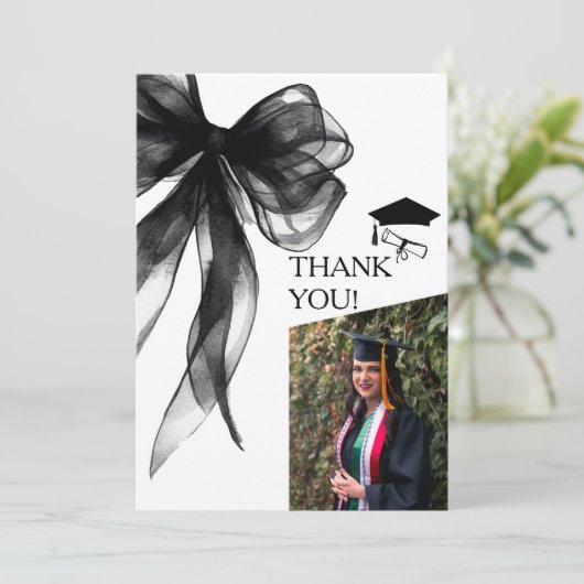 Carte De Remerciements Photo de graduation moderne Black Bow (Debout devant)