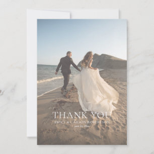 Carte De Remerciements Photo de mariage avec monogramme de mariés en blan