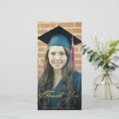 Carte De Remerciements Photo d'obtention du diplôme de recouvrement de (Debout devant)