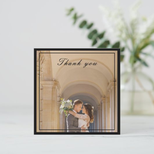 Carte De Remerciements Photo Mariage en ivoire noir et crème élégant (Debout devant)