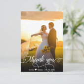 Carte de remerciements photo Mariage lettres main  (Debout devant)