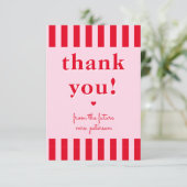 Carte De Remerciements Rayures Rouges et Roses Rétro de la Future Mme (Debout devant)