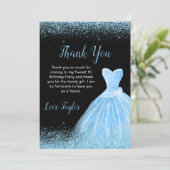 Carte De Remerciements Robe bleu clair Faux Parties scintillant Douce 16 (Debout devant)