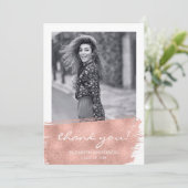 Carte De Remerciements Rose Gold Brushstroke Graduation (Debout devant)